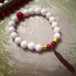 Warm Winter W's Collection '12 White Jade/Red Coral w/Feather Charm